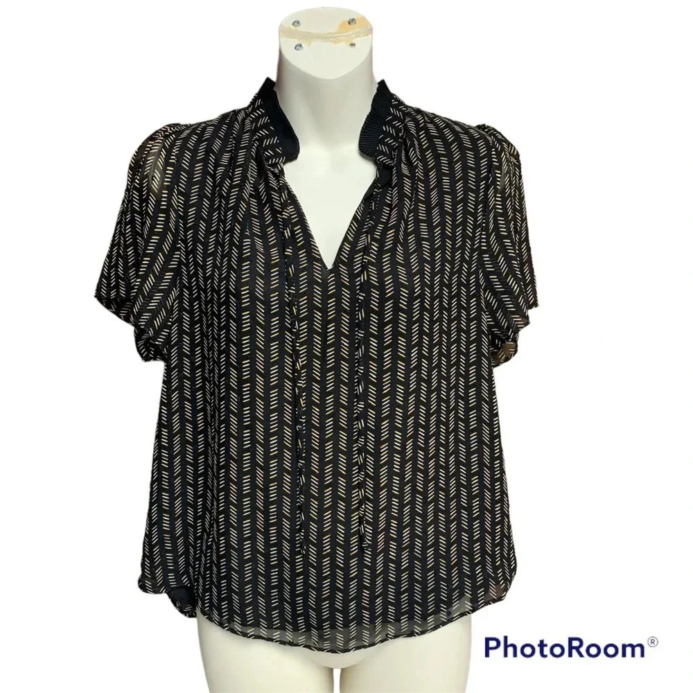 Ellison black/gold/white lightweight top size Small NWT